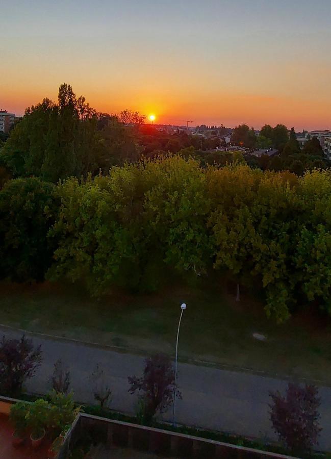 Il Sole Apartment Карпи Екстериор снимка