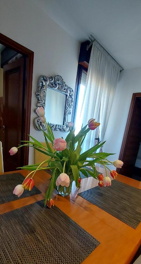 Il Sole Apartment Карпи Екстериор снимка